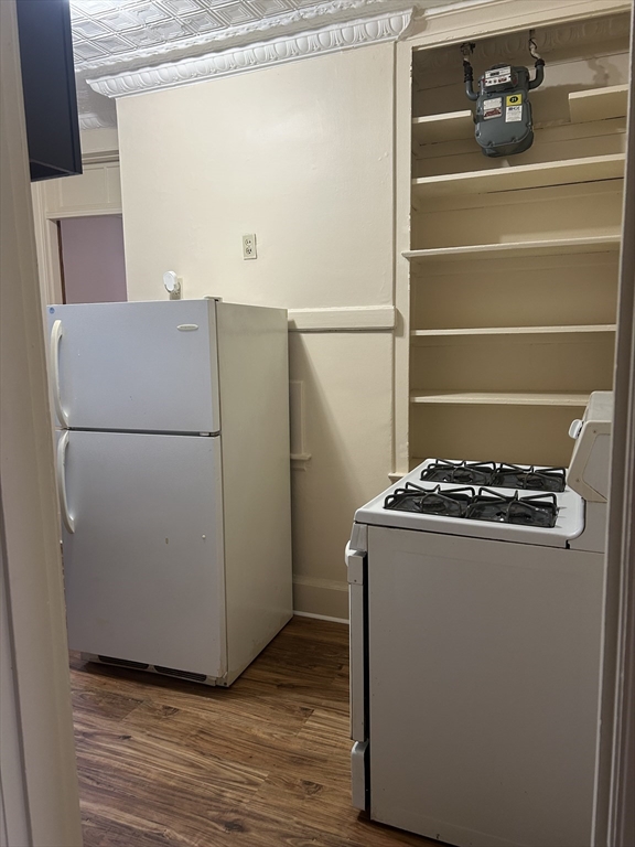 4 Laurel Street, Unit 2 Holyoke, MA 01040 - Photo 6 of 14