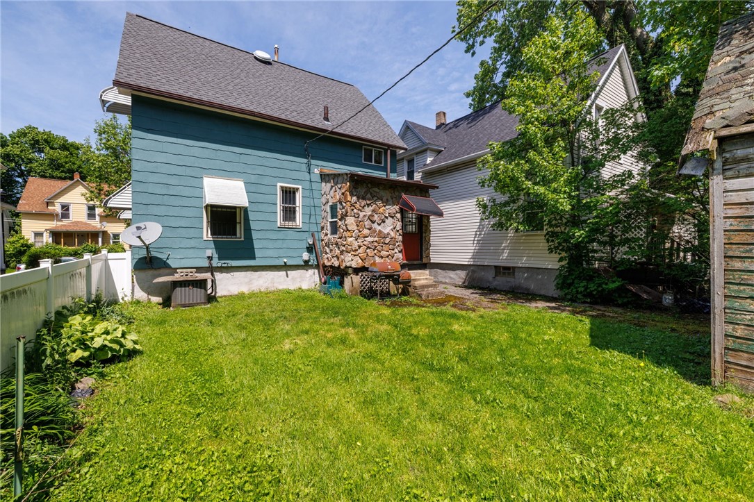 283 Breck Street Rochester, NY 14609 - Photo 3 of 22