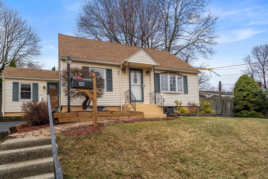 40 Colby Avenue Worcester, MA 01605 - Photo 2 of 32