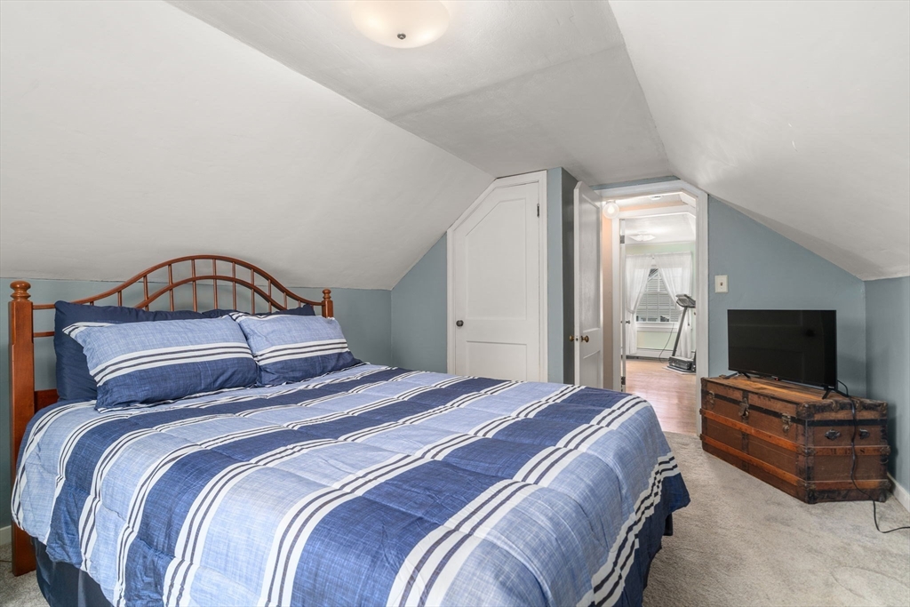 40 Colby Avenue Worcester, MA 01605 - Photo 21 of 32