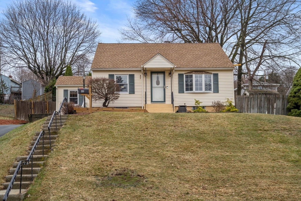 40 Colby Avenue Worcester, MA 01605 - Photo 3 of 32