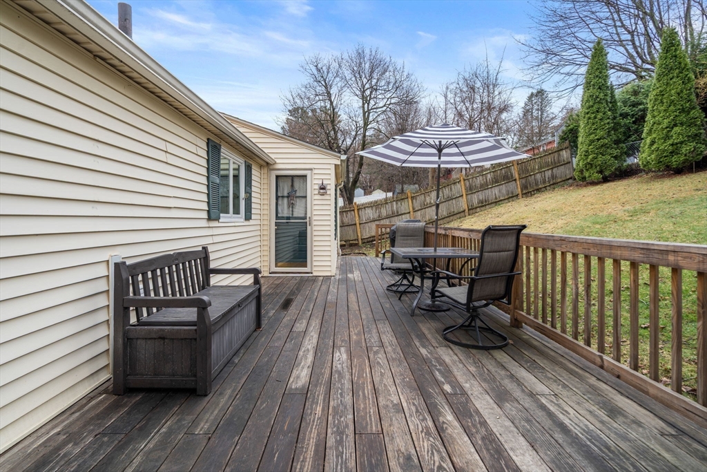 40 Colby Avenue Worcester, MA 01605 - Photo 31 of 32