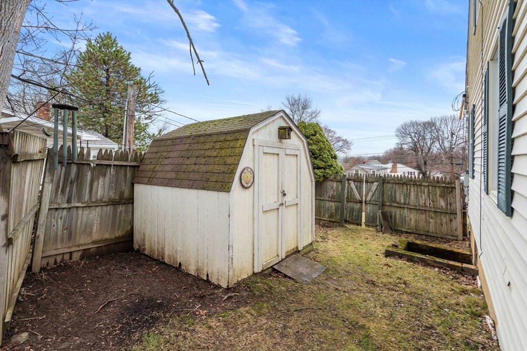 40 Colby Avenue Worcester, MA 01605 - Photo 32 of 32