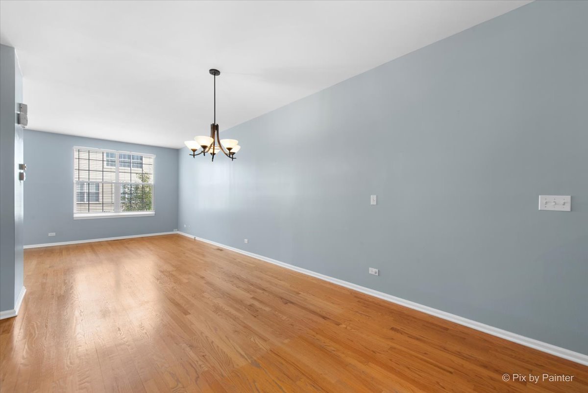 531 Pheasant Trail St. Charles, IL 60174 - Photo 4 of 32