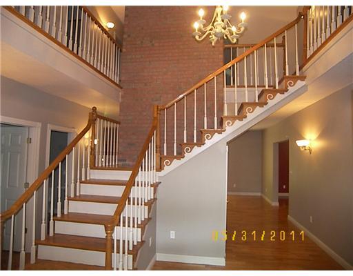 495 Pie Ridge Road Prosperity, PA 15329 - Photo 3 of 17 Entry/Foyer.