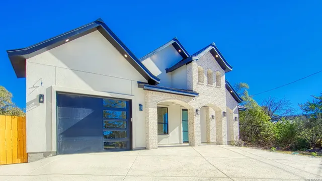 $398,000 | 1207 Tanglewood Trail, Spring Branch, TX 78070