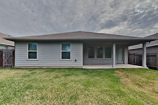 $2,195 | 7139 St Kitts Drive, Conroe, TX 77304