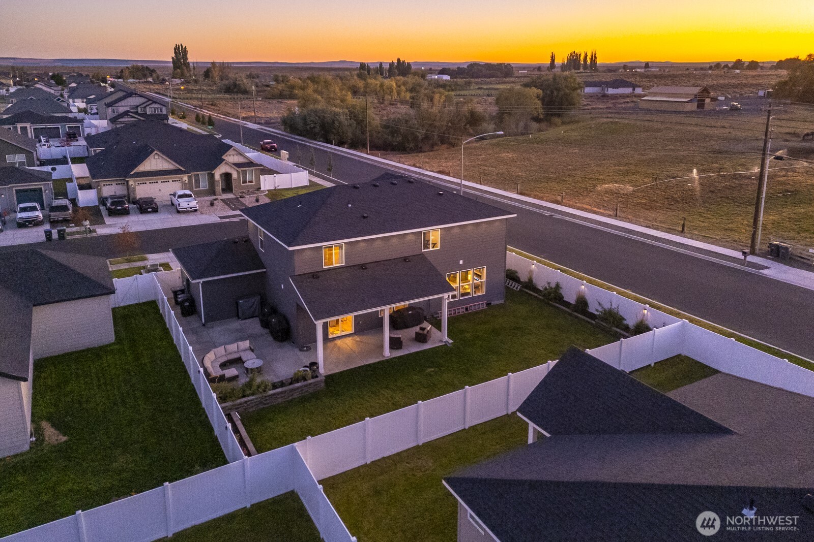 4750 Hawk Street Moses Lake, WA 98837 - Photo 8 of 35 an aerial view of a house