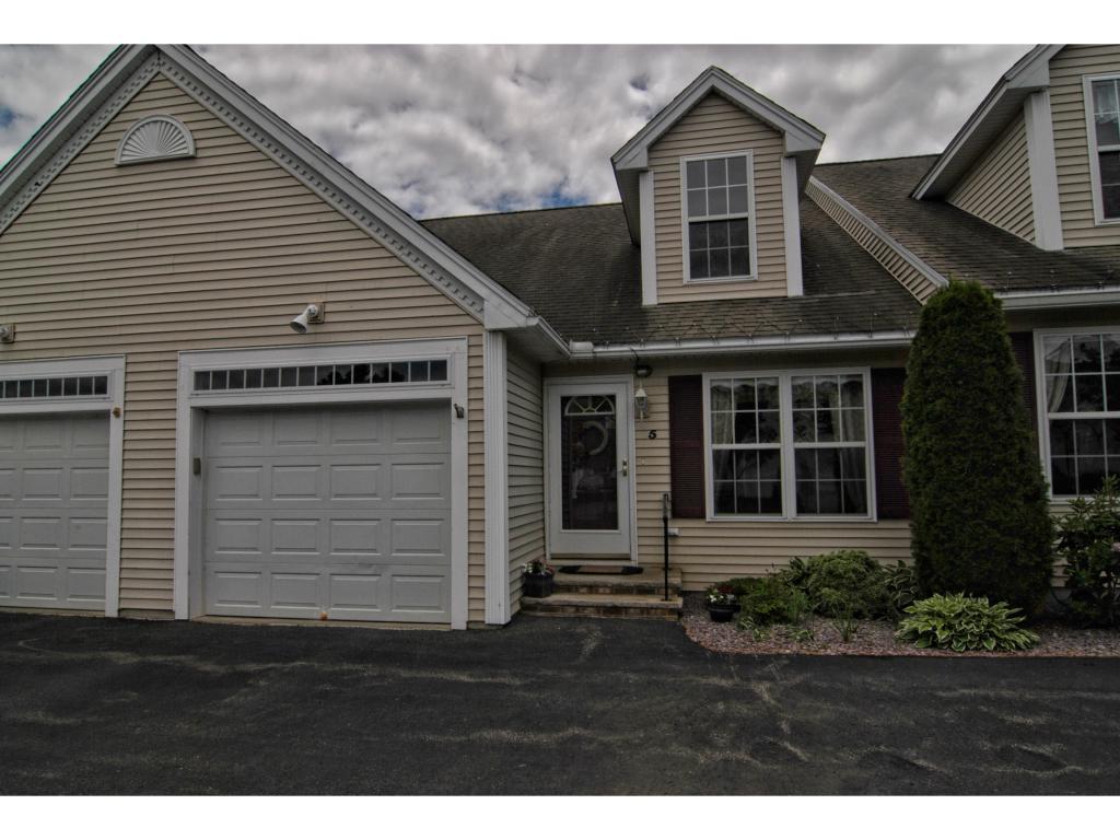 5 Pleasant Street, Unit 5 Windham, NH 03087 - Photo 1 of 24