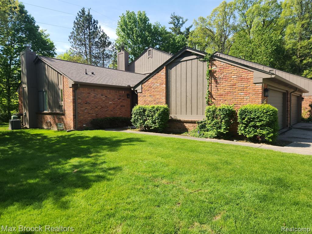 1908 Christy Court Rochester Hills, MI 48309 - Photo 1 of 23 Gallery Image 1