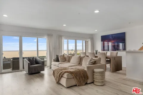 $8,999,999 | 3806 Ocean Front Walk, Marina del Rey, CA 90292