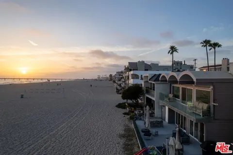 $8,999,999 | 3806 Ocean Front Walk, Marina del Rey, CA 90292