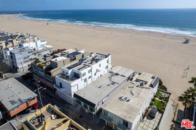$8,999,999 | 3806 Ocean Front Walk, Marina del Rey, CA 90292