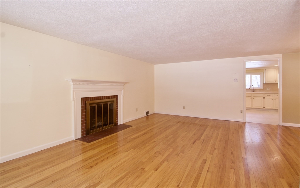 78 Meadow Road East Longmeadow, MA 01028 - Photo 12 of 42