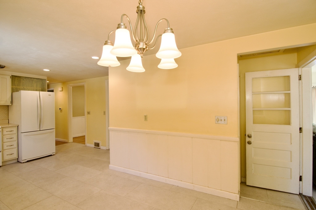 78 Meadow Road East Longmeadow, MA 01028 - Photo 25 of 42