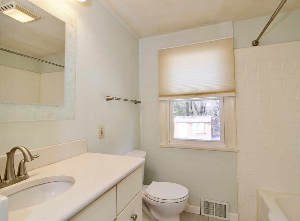 78 Meadow Road East Longmeadow, MA 01028 - Photo 36 of 42