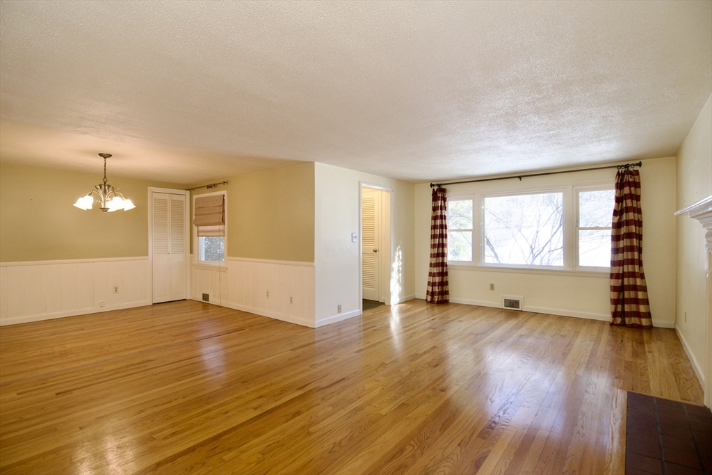 78 Meadow Road East Longmeadow, MA 01028 - Photo 8 of 42