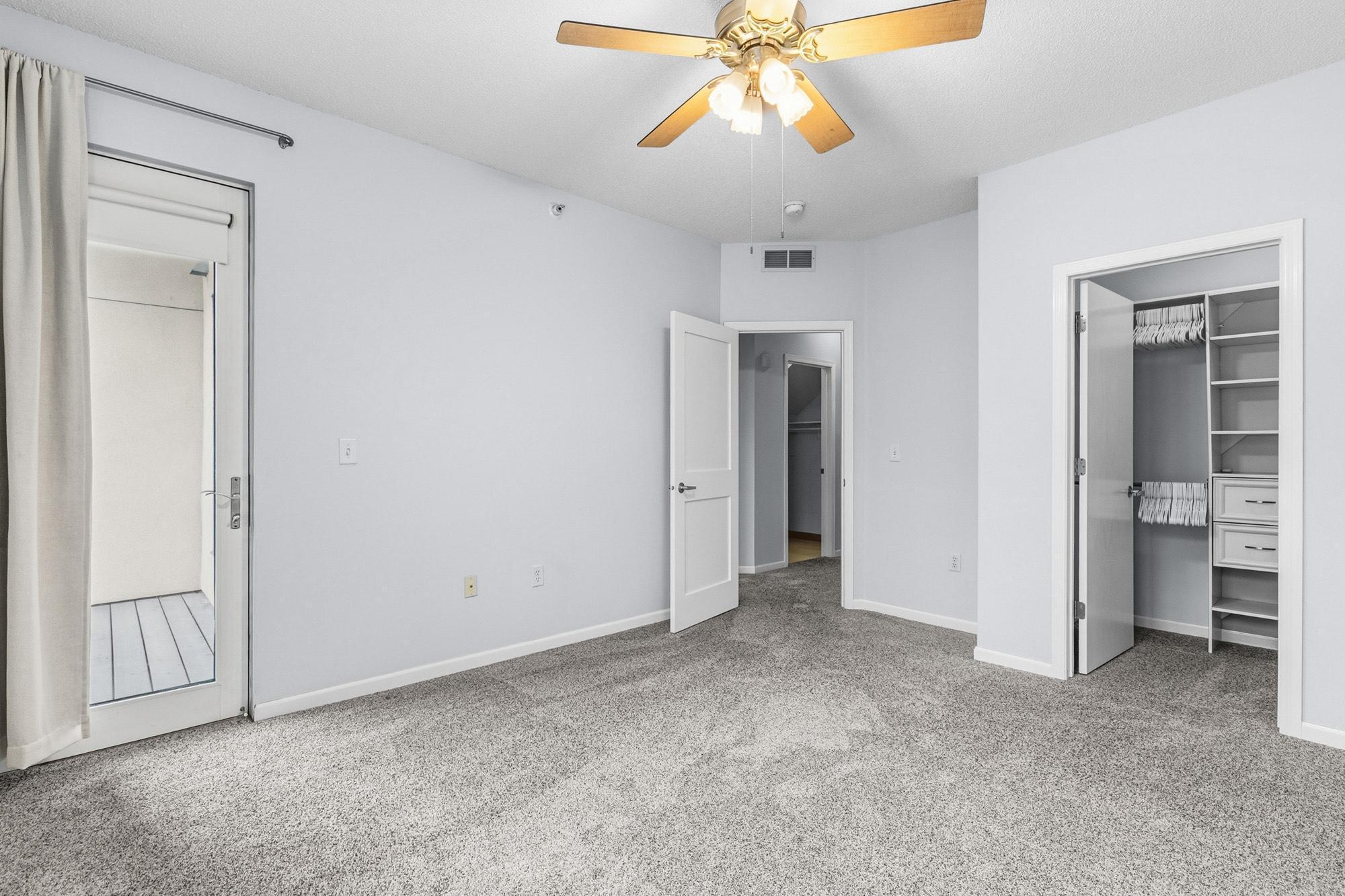 2566 Ellis Avenue, Unit 405 St. Paul, MN 55114 - Photo 15 of 19