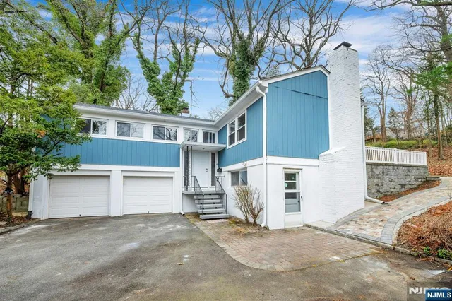 $747,000 | 49 Pine Grove Road, Berkeley Heights, NJ 07922