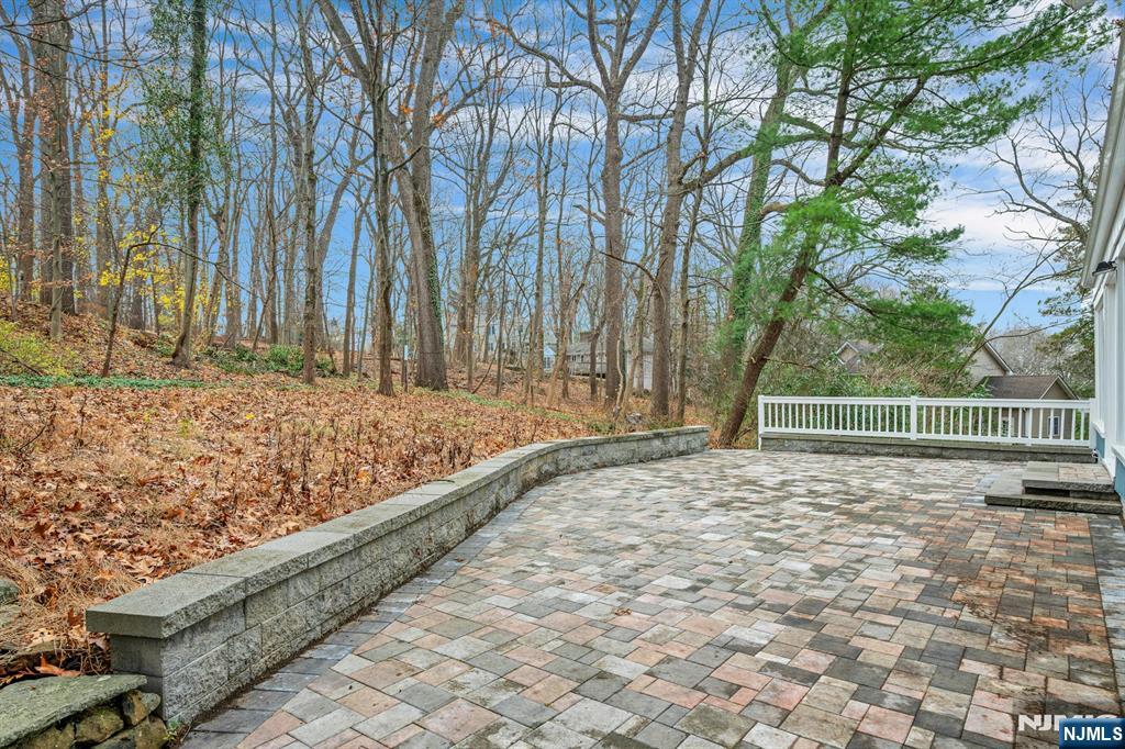 49 Pine Grove Road Berkeley Heights, NJ 07922 - Photo 26 of 29