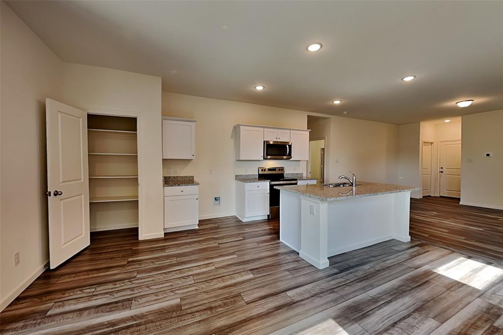 617 Colgate Circle Princeton, TX 75407 - Photo 4 of 15