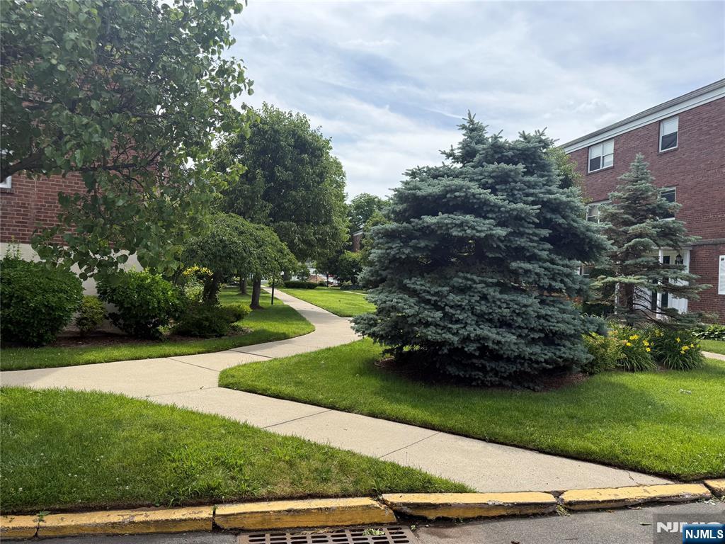 974 Main Street, Unit F6 Hackensack, NJ 07601 - Photo 10 of 15