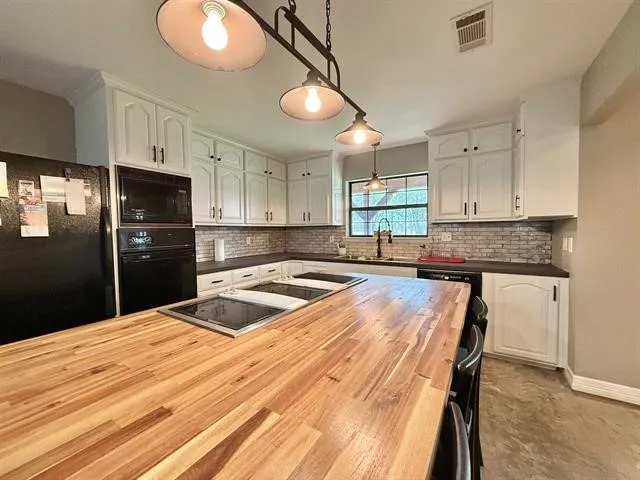 $349,000 | 5570 Farm To Market Road 1136, Orange, TX 77632