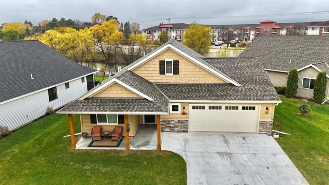 $425,000 | 2323 40th Avenue South, St. Cloud, MN 56301