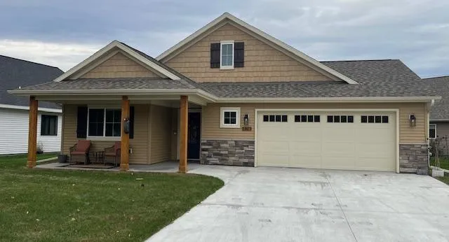 $425,000 | 2323 40th Avenue South, St. Cloud, MN 56301