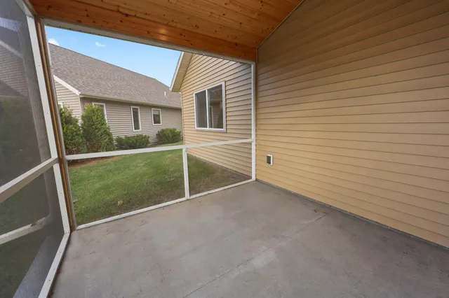 $425,000 | 2323 40th Avenue South, St. Cloud, MN 56301