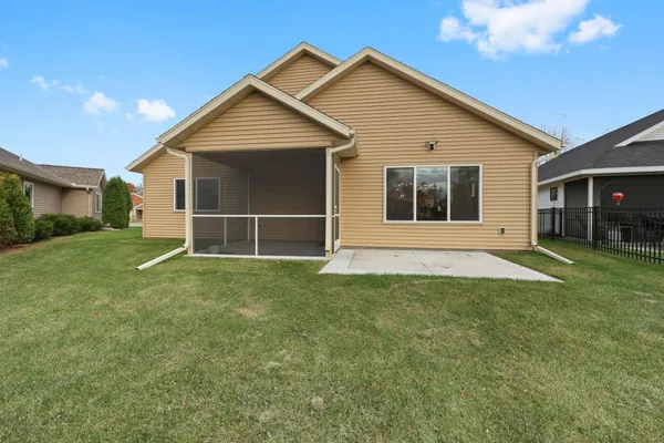 $415,000 | 2323 40th Avenue South, St. Cloud, MN 56301