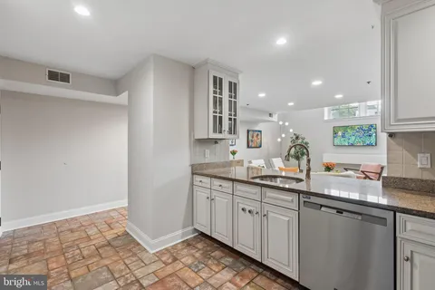 $285,000 | 627 North 18th Street, Unit 104, Philadelphia, PA 19130