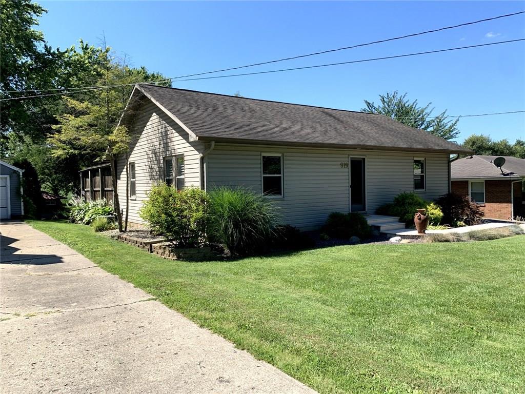 919 Lindberg Road Anderson, IN 46012 - Photo 2 of 37