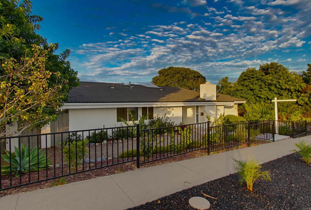 5605 Soledad Mountain Road La Jolla, CA 92037 - Photo 4 of 46