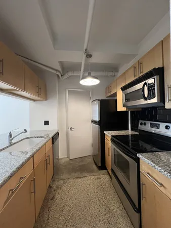 $1,600 | 700 Church Street, Unit 408, Nashville, TN 37203