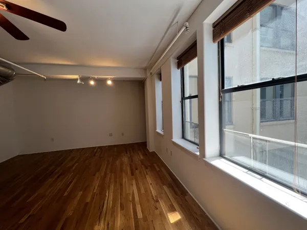 $1,600 | 700 Church Street, Unit 408, Nashville, TN 37203