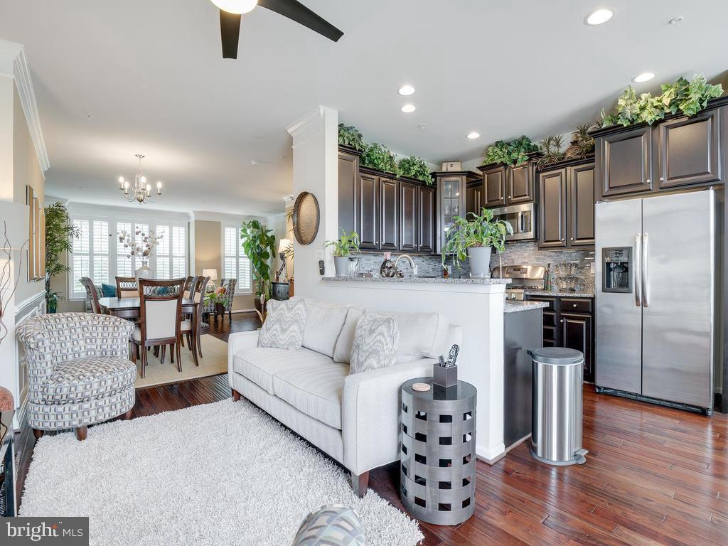 8920 Tower Place Lanham, MD 20706 - Photo 13 of 30