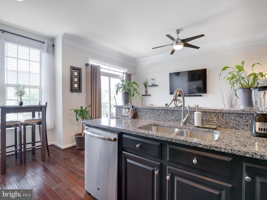 8920 Tower Place Lanham, MD 20706 - Photo 17 of 30