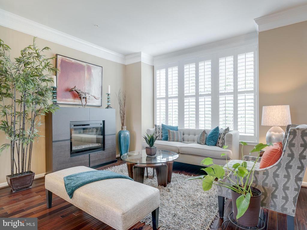 8920 Tower Place Lanham, MD 20706 - Photo 7 of 30