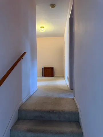 $249,995 | 9 Orchard Drive, Charleston, IL 61920