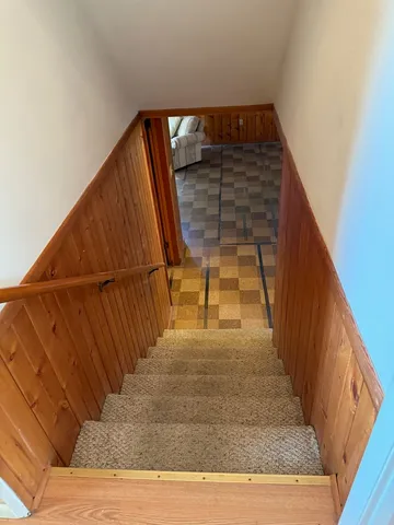 $249,995 | 9 Orchard Drive, Charleston, IL 61920