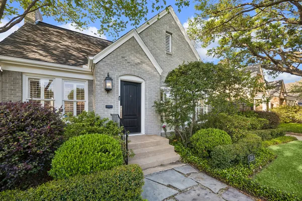 $799,900 | 2048 Sul Ross Street, Houston, TX 77098