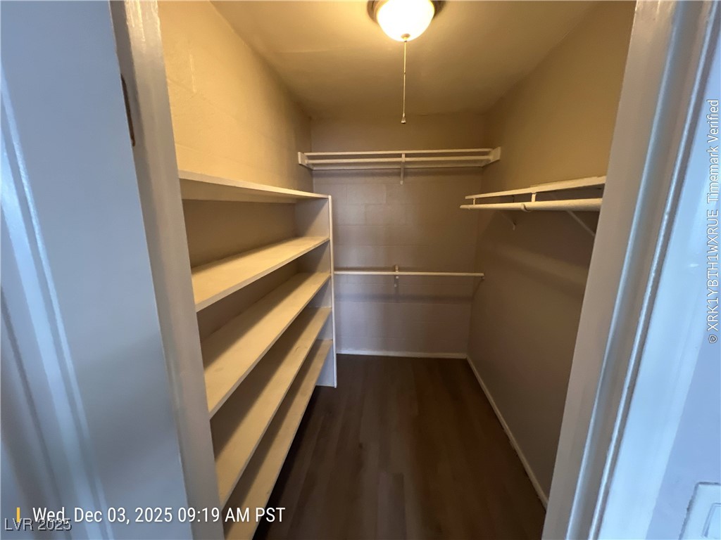 555 South Royal Crest Circle, Unit 9 Las Vegas, NV 89169 - Photo 6 of 7