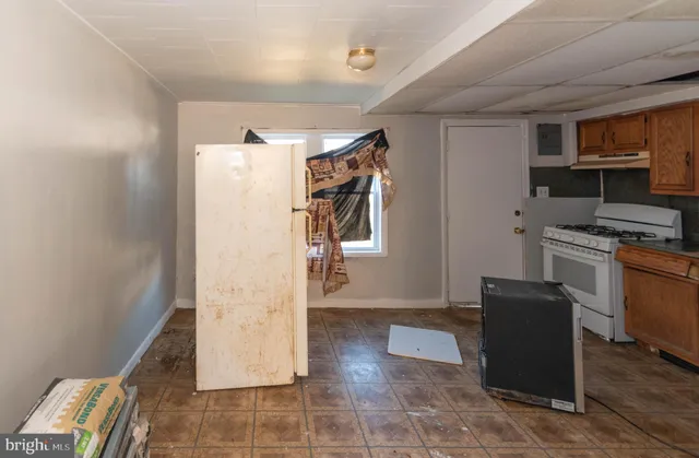 $75,000 | 2038 Larkhall Road, Dundalk, MD 21222