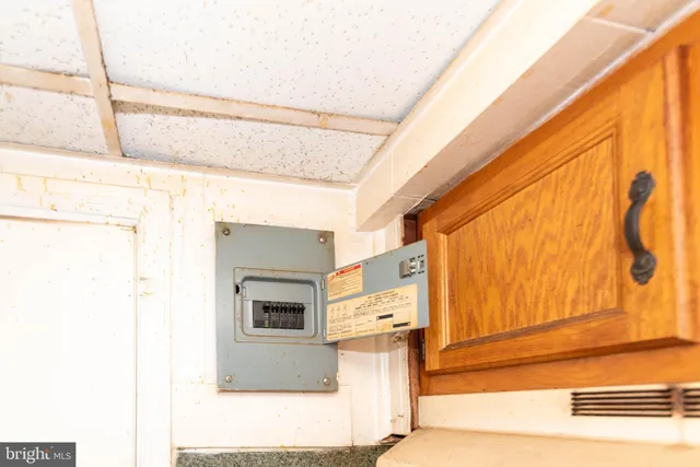 $75,000 | 2038 Larkhall Road, Dundalk, MD 21222