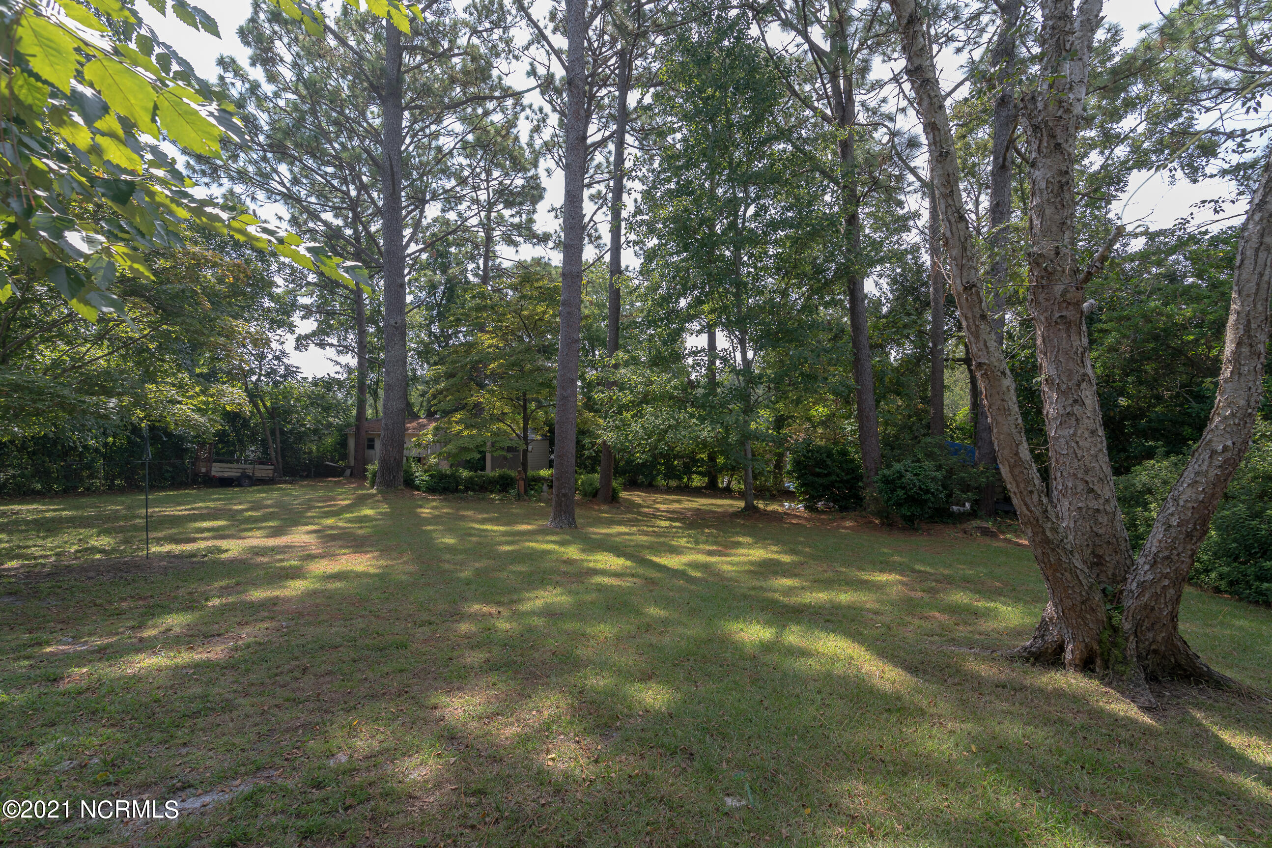 517 Baytree Road Wilmington, NC 28409 - Photo 8 of 41 517 Baytree Road-7