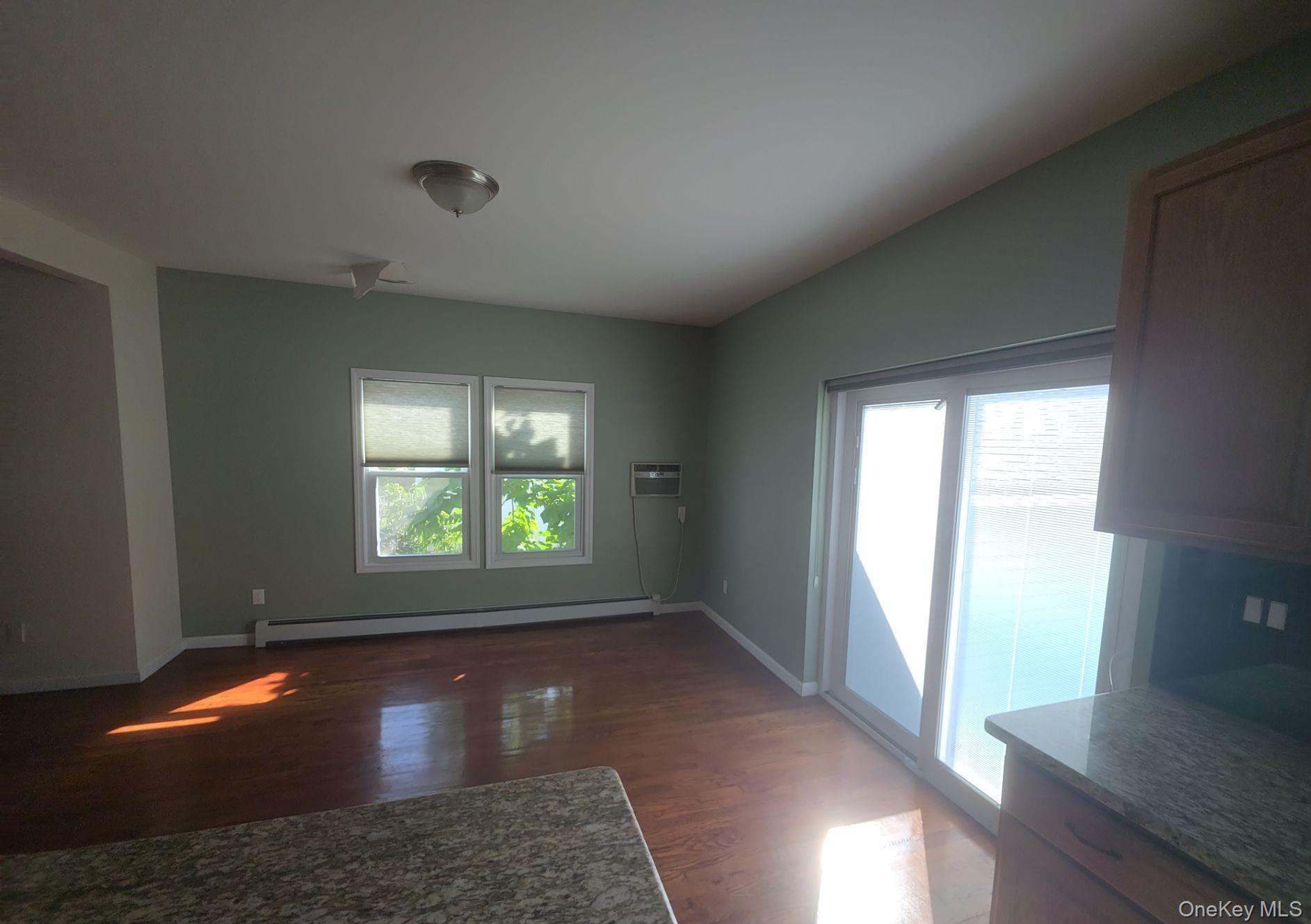 20 Laurel Road Lindenhurst, NY 11757 - Photo 8 of 19 Gallery Image 8