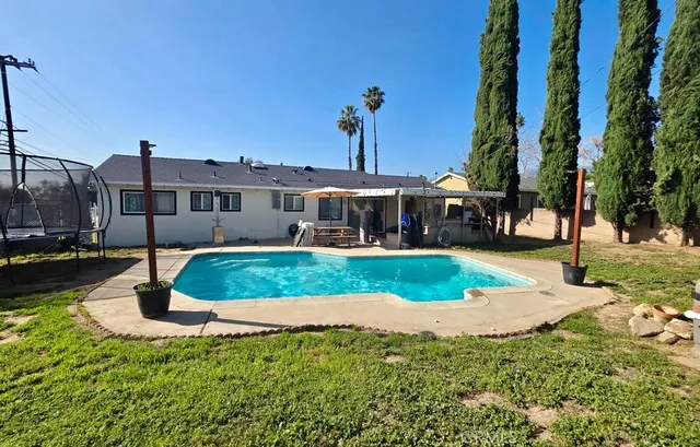 $554,900 | 5889 Dogwood Street, San Bernardino, CA 92404