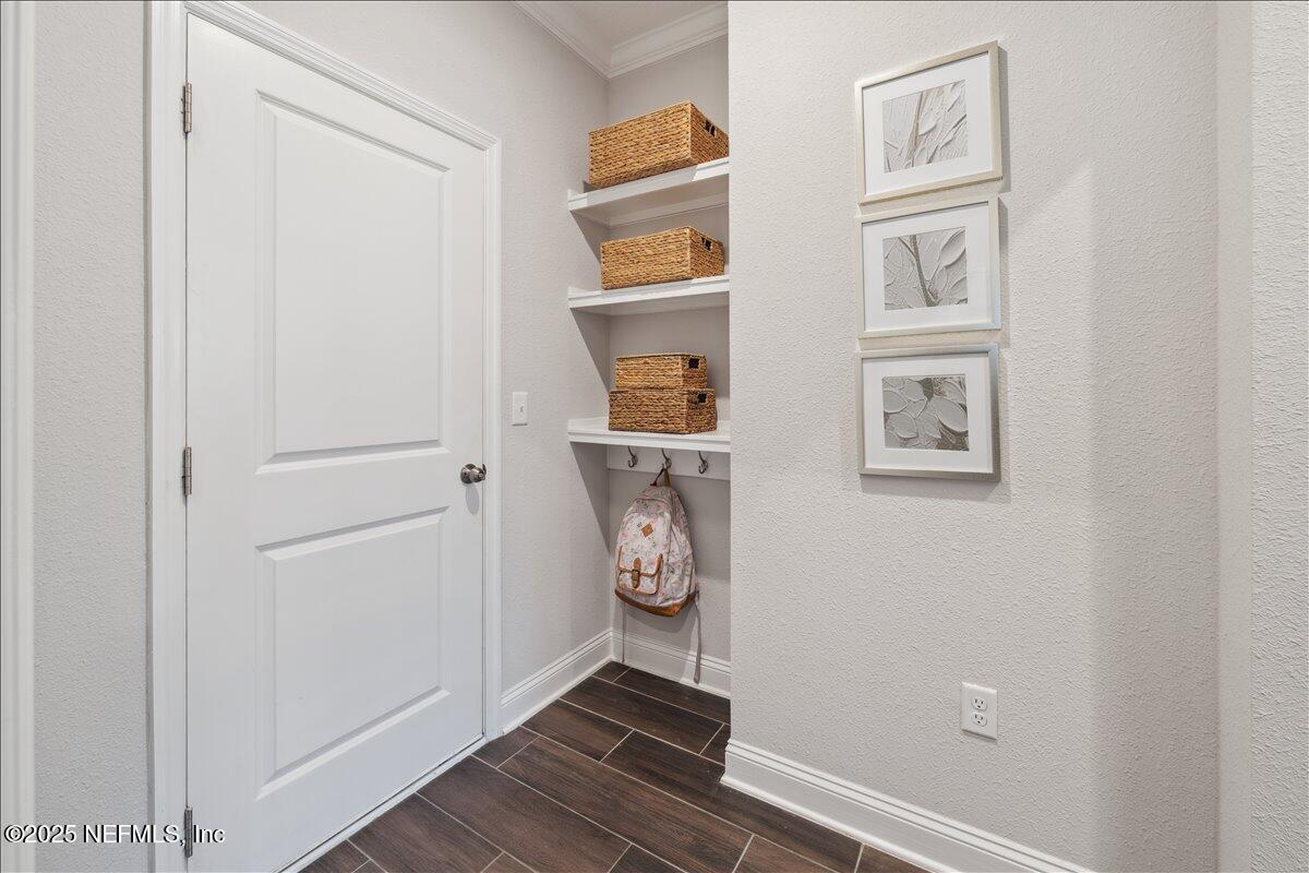 552 Meadow Creek Drive St. Johns, FL 32259 - Photo 34 of 62 a hallway with elevator