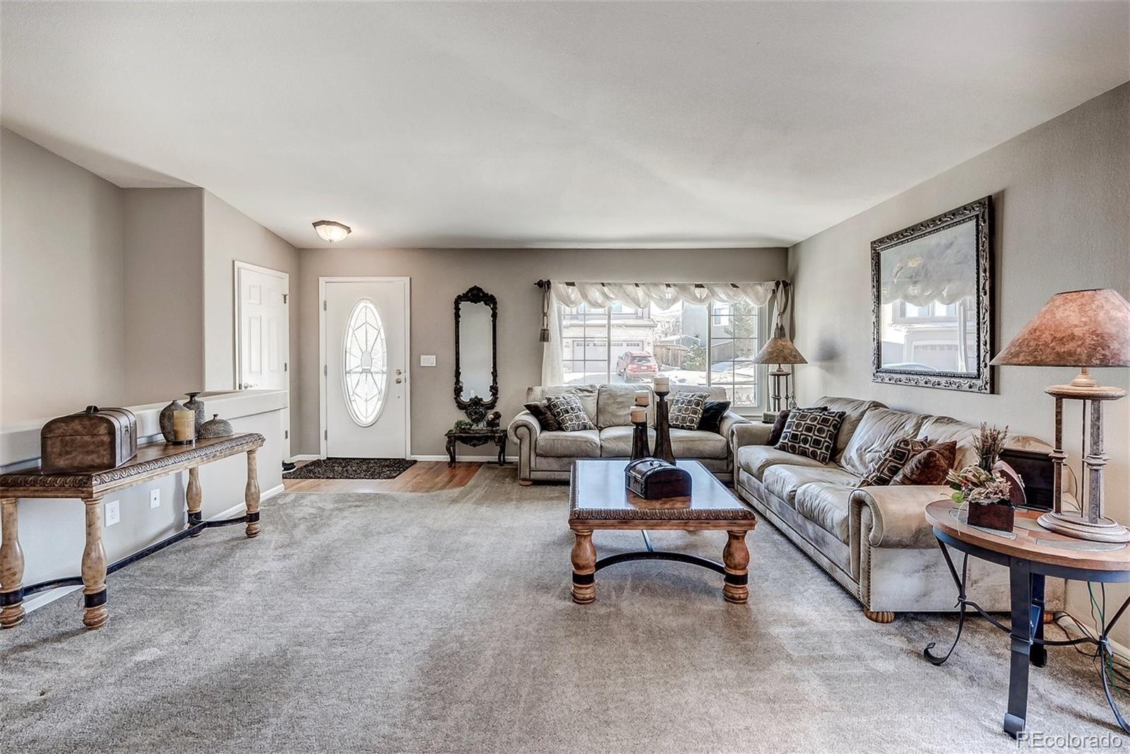 9759 Dampler Way Highlands Ranch, CO 80130 - Photo 8 of 33 Gallery Image 8